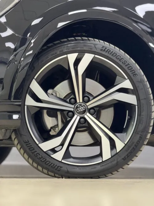 Audi Q3 2023 S line