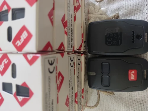 Télécommande came et  BFT pour portail 