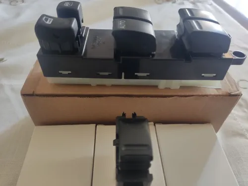 Commande lève vitre xtrail T30 