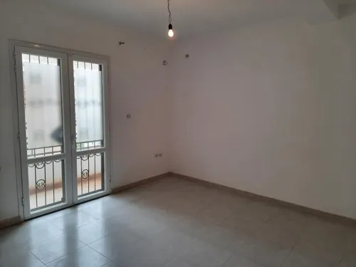 Location Appartement Niveau de villa F4 Alger Khraissia