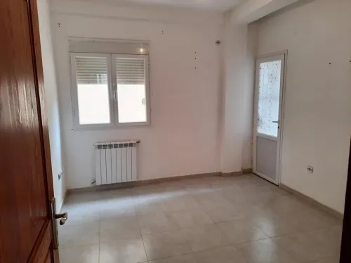 Location Appartement Niveau de villa F4 Alger Khraissia