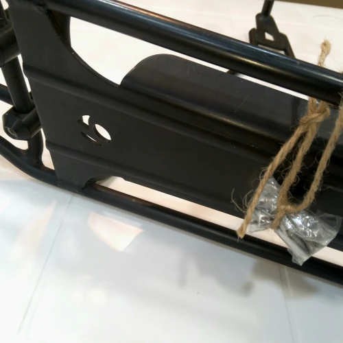 Accessoires pour vélo, porte-bagage et porte bidon bontrager, Pack de divers accessoires velo, béquille b'Twin