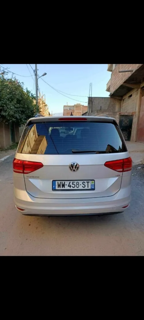Volkswagen Touran 2017 Familly
