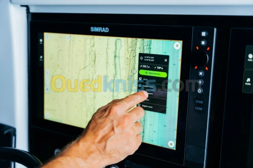 Sondeur GPS Multi Fonctions SIMRAD NSS 4 12