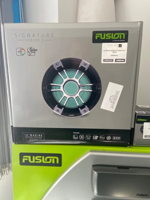 Subwoofer FUSION SIGNATURE SERIES 3 10 pouces 600w