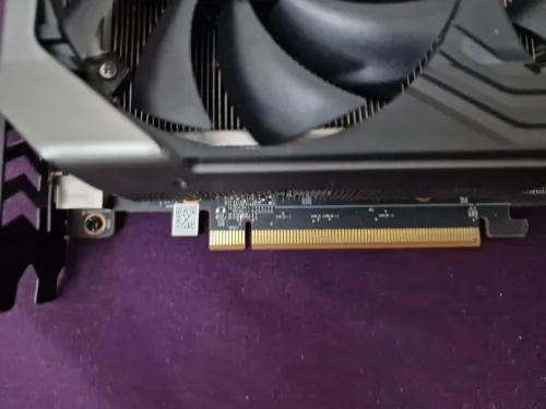 RED DEVIL RX 6700XT 12gb vram [vendu]