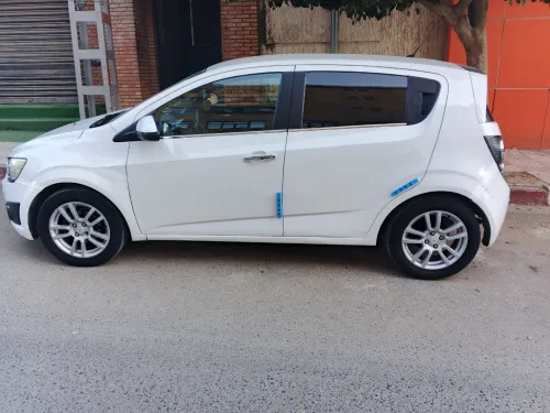 Chevrolet Sonic Hatchback 2014 Sonic Hatchback