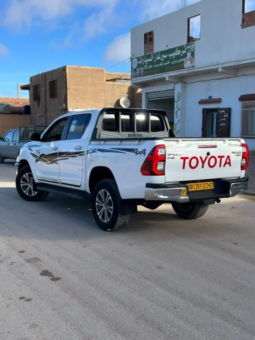 Toyota HILUX 2023 HILUX