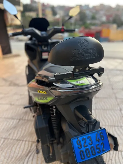 Vmax 200cc 2023