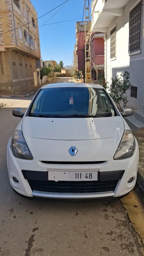 Renault Clio 3 2011 Night and Day