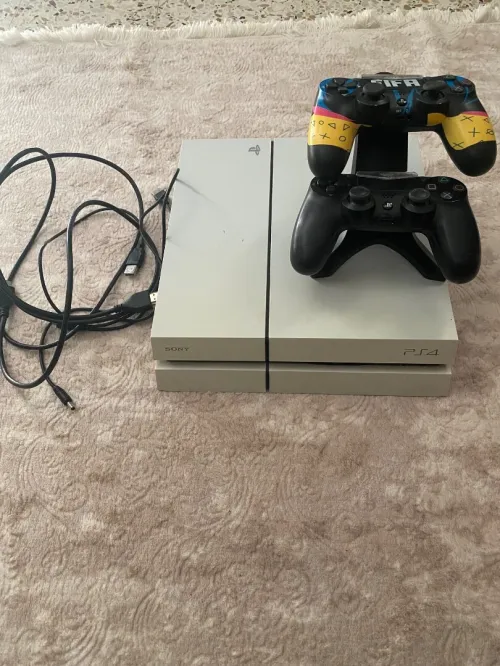 Play 4 