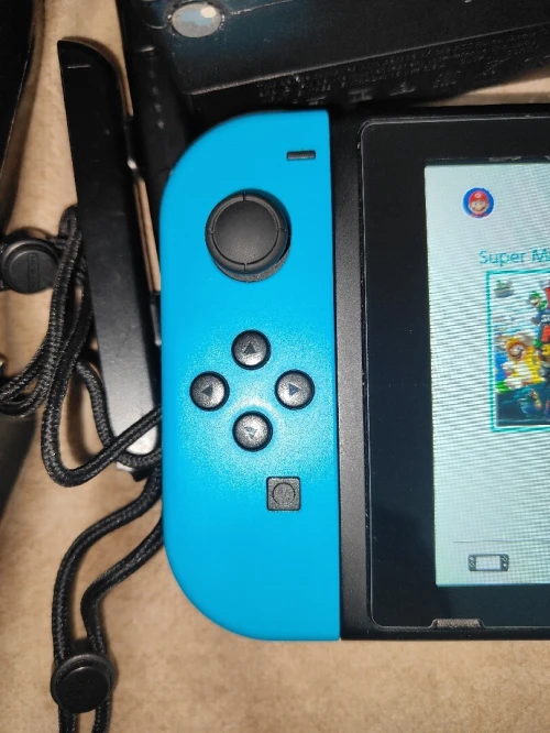 Nintendo switch V2 2021 flashée puce 128 go excellent état + mode online