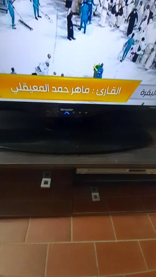 TV 60 pouces de marque scharp