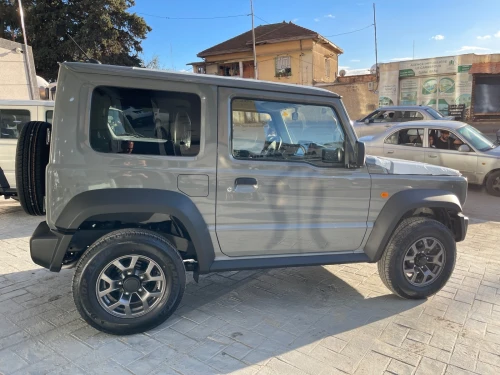 Suzuki Jimny 2025 