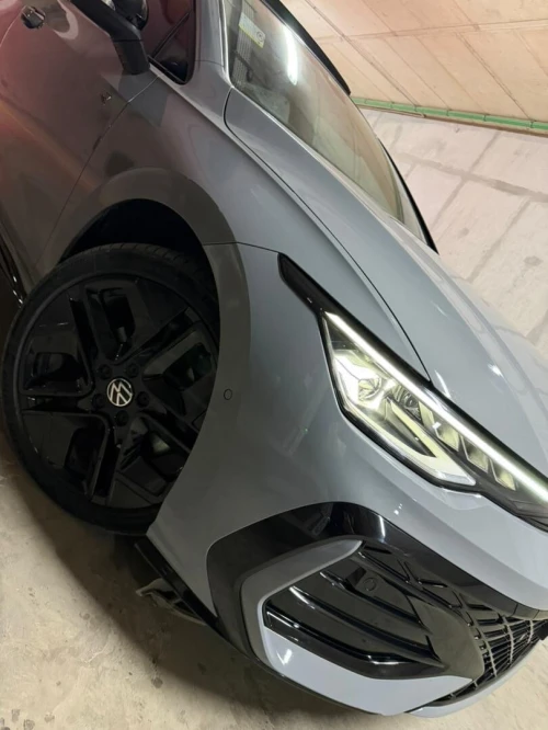 Volkswagen Golf 8 2025 Pro R-line
