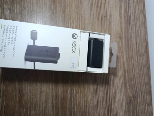 Xbox Series S (État 10/10) + Batterie