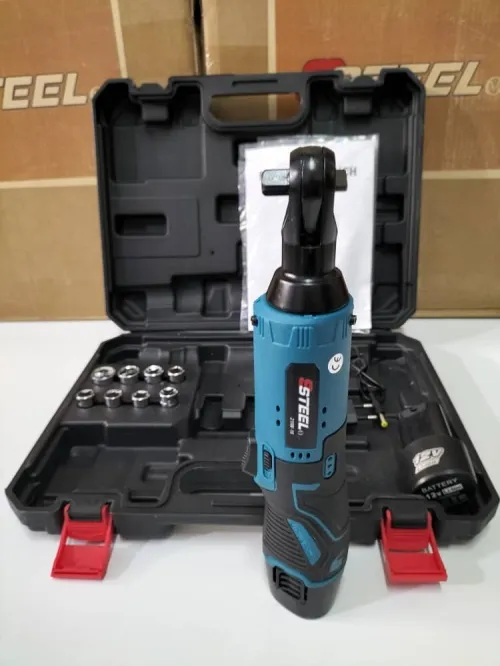 Perceuse , visseuse a percussion, scie sabre chêne, Niveau laser, perceuse (www  ssteel-tools  com)