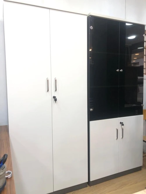 Armoire vitrée ou pleine plus un bahut - Mobilier de bureau importation - Livraison toute l'Algérie