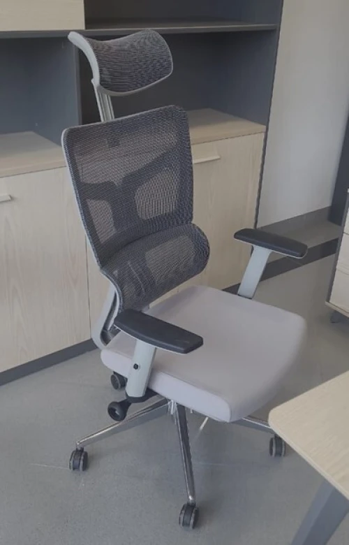 Chaise opérateur ergonomique haut de gamme réglable, en filet  avec soutien lombaire, noir ou gris