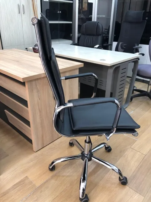 Chaise de Bureau à Haut Dossier en similicuir noire