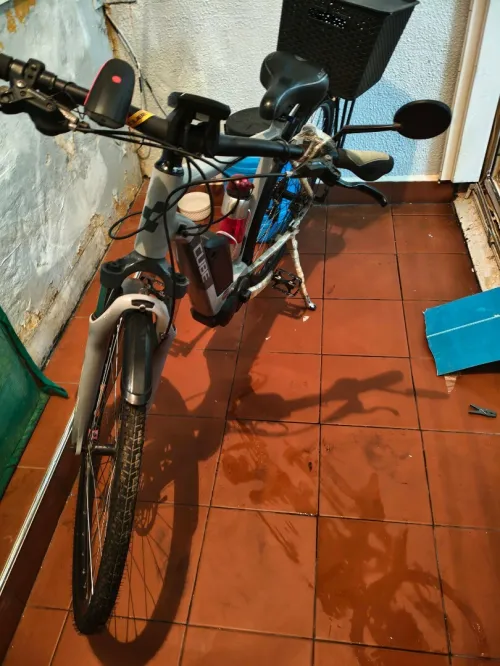 vélo électrique cube