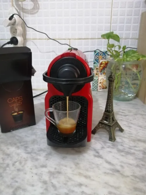 Cafetière nespresso Krups bon état