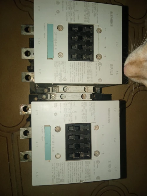 contacteur de puissance Siemens SIRIUS 3RT1054-6 ()