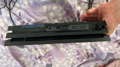 PS4 pro 1t flashé 9.0
