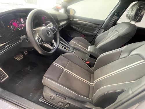 Volkswagen Golf 8 2025 R-Line