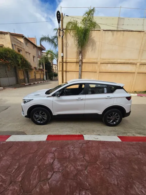 Geely Coolray 2025 