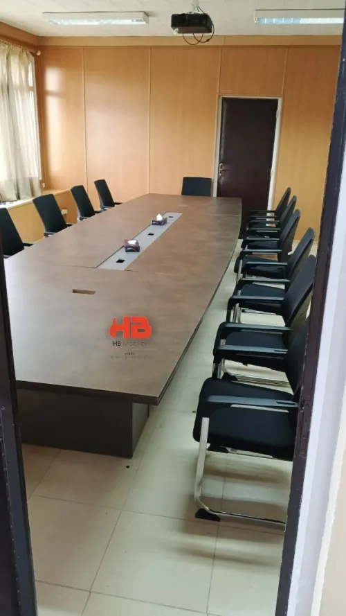Table de réunion