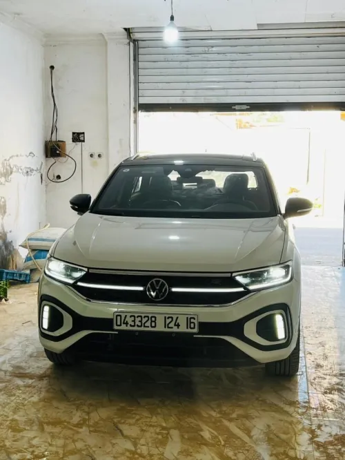 Volkswagen T-Roc 2024 R