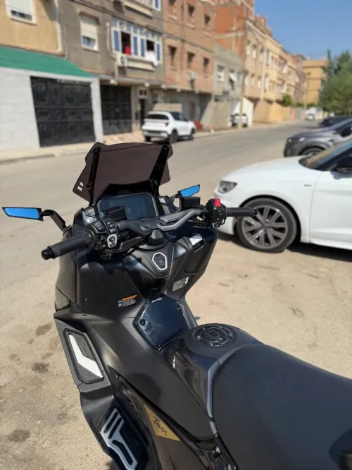 Yamaha Tmax 2024