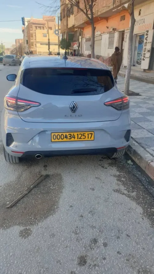 Renault Clio 5  2025 