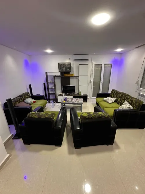 Salon 7 places