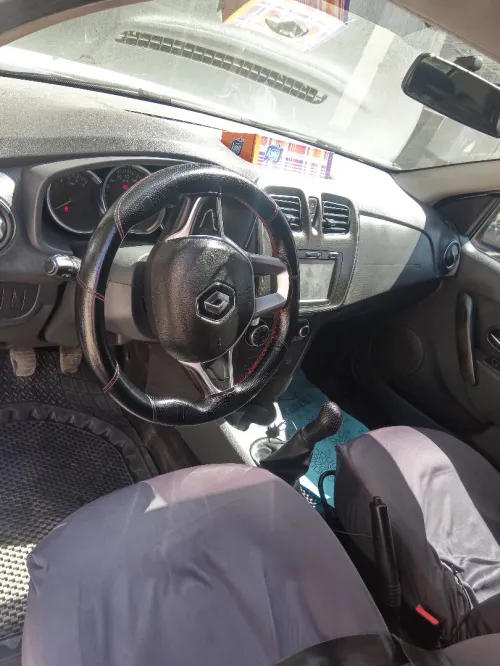 Renault symbole 2018 symbole
