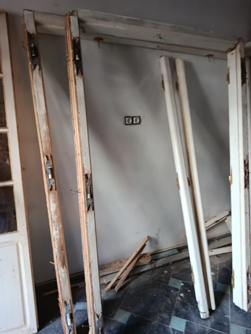 Vente Lot de 18 Fenetres et 3 porte fenetres avec volets espagnol