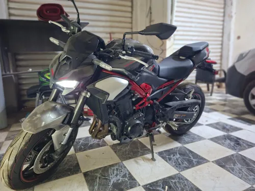 Z900 Kawasaki 2025