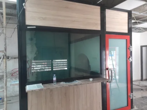 Vitrine en verre trempè et siparation amouvible