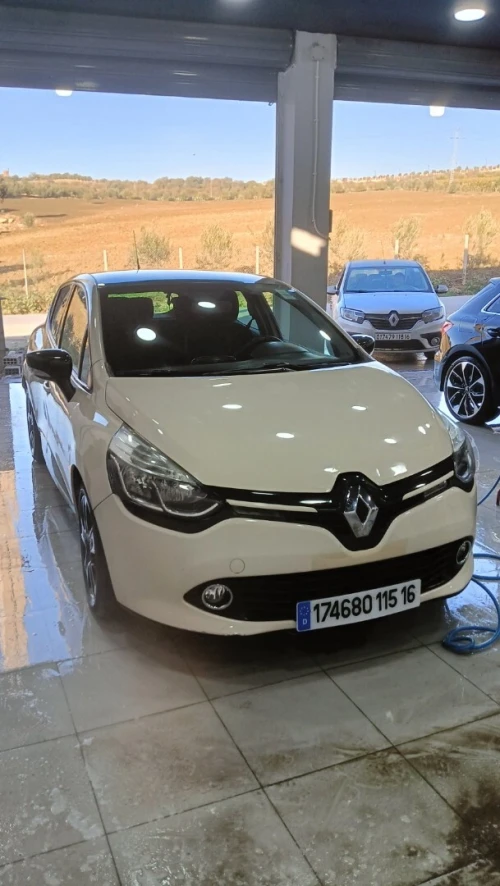 Renault Clio 4 2015 Ivory