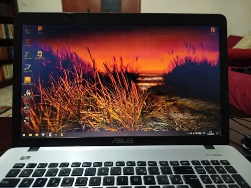ASUS X751LX