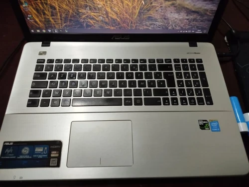 ASUS X751LX