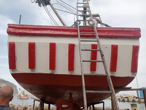 Bateau de pêche 12 m
