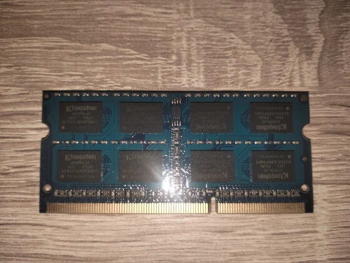 Barrette RAM Kingston 4Go DDR3 SO-DIMM PC3-12800S 1600MHz CL11 pour PC portable
