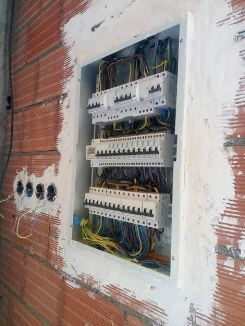 Electrician Bâtiment et Industrielle
