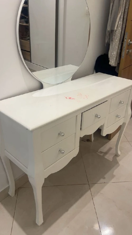 Coiffeuse a vendre + 2 tables de nuit