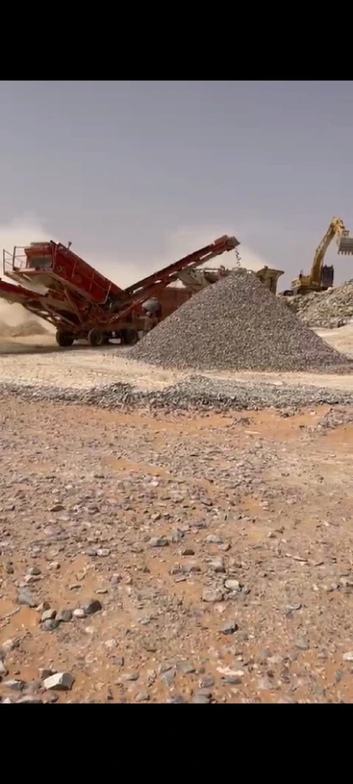 Concasseur mobile Extec à mâchoire 250t crible terex finlay 683 