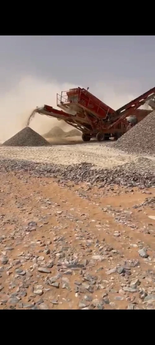 Concasseur mobile Extec à mâchoire 250t crible terex finlay 683 