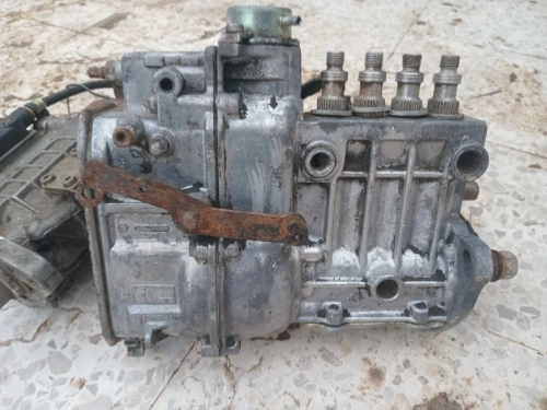 Pompe injection mercedes w 123