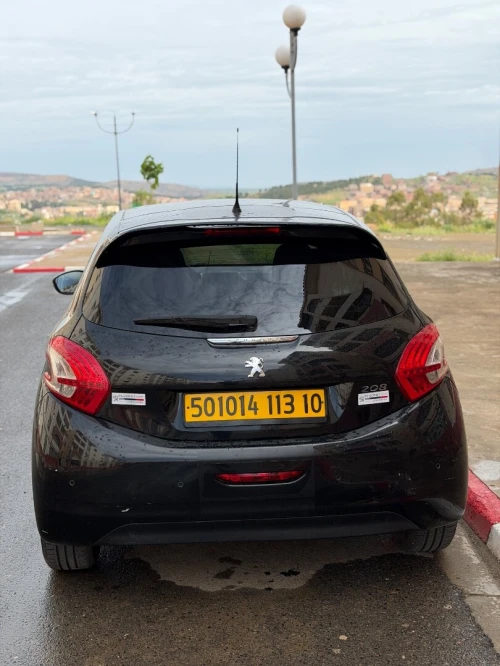 Peugeot 208 2013 